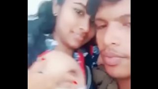 घरेलू टाइप की प्रेमिका का गजब का किसिंग और बूब्स सकिंग वीडियो