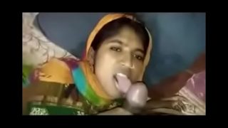 वर्जिन इंडियन लड़की की अनछुई चूत की सील तोड़कर खून बहाया