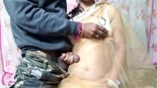 बिंदास मामी और भनजे का मस्त छोड़ा छोड़ी सेक्स वीडियो