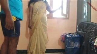 हिंदी लेडी टीचर की कॉलेज गार्ड से देसी चुदाई क्सक्सक्स
